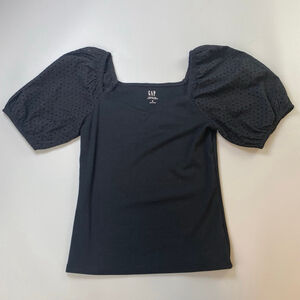 GAP T-Shirt Black Womens Medium Puff ￼Sleeve Eyelet Whimsigoth Romantic Feminine
